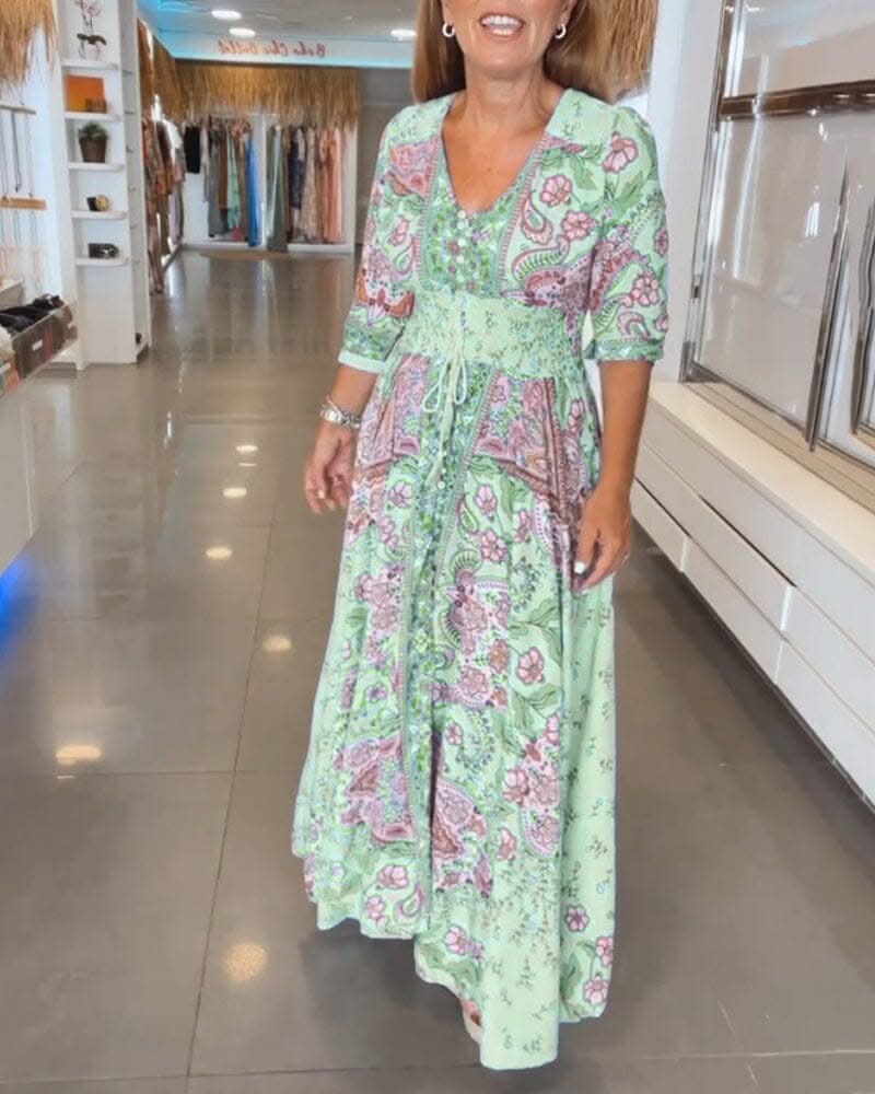 Alira | V-Neck Seven Sleeve Dress