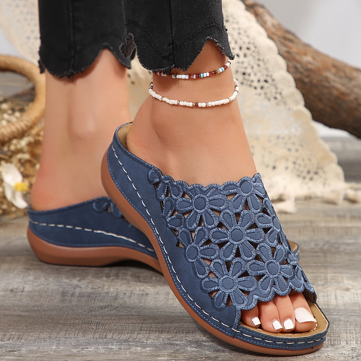 Mira – Laser Cut Fish Mouth Slippers