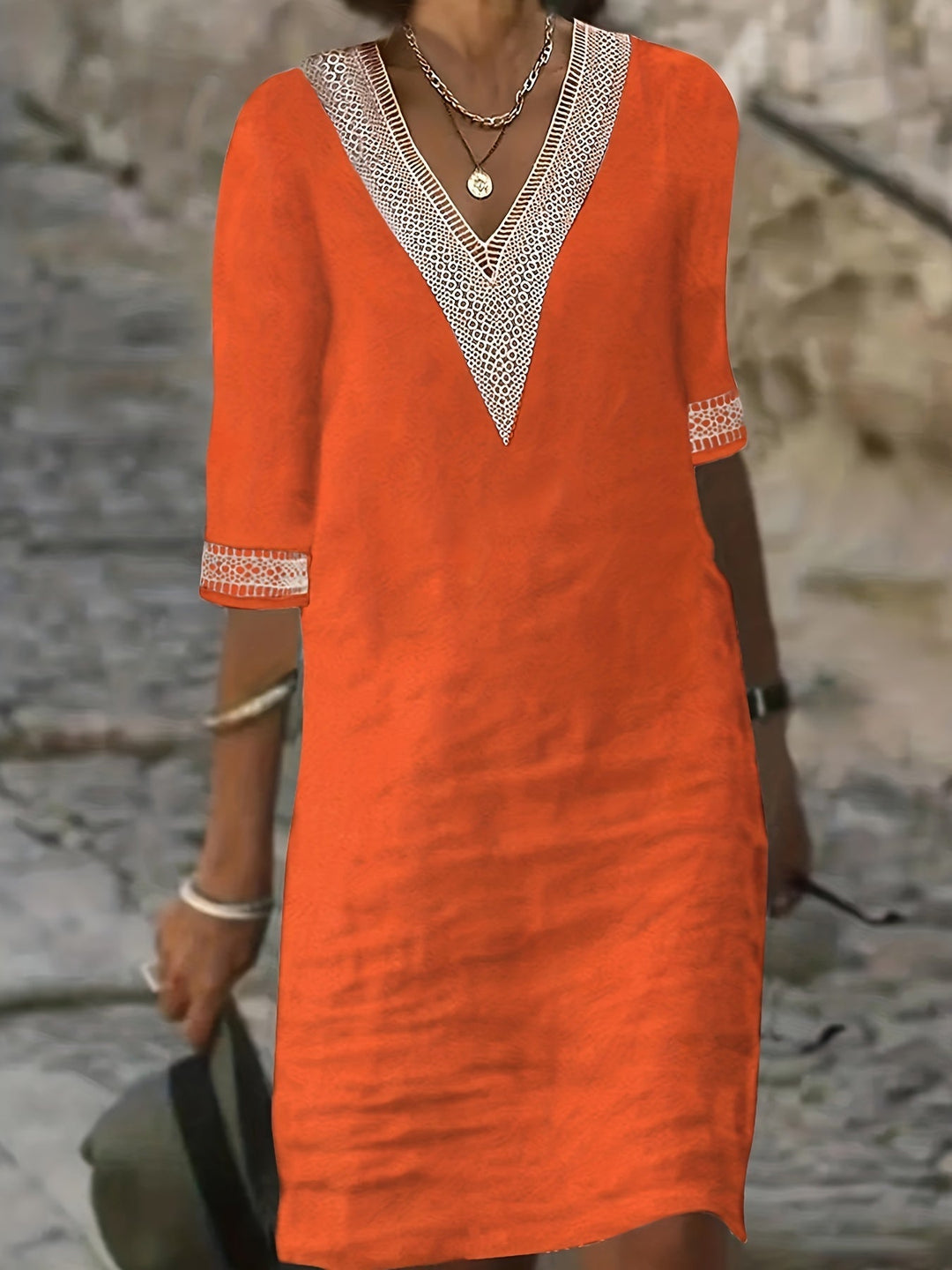 Elise – Lace V-Neck Half Dress