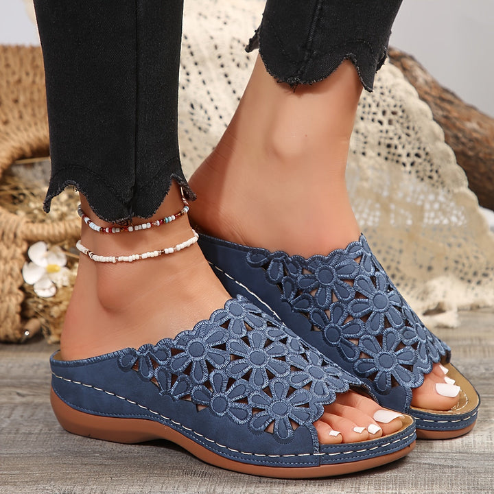 Mira – Laser Cut Fish Mouth Slippers