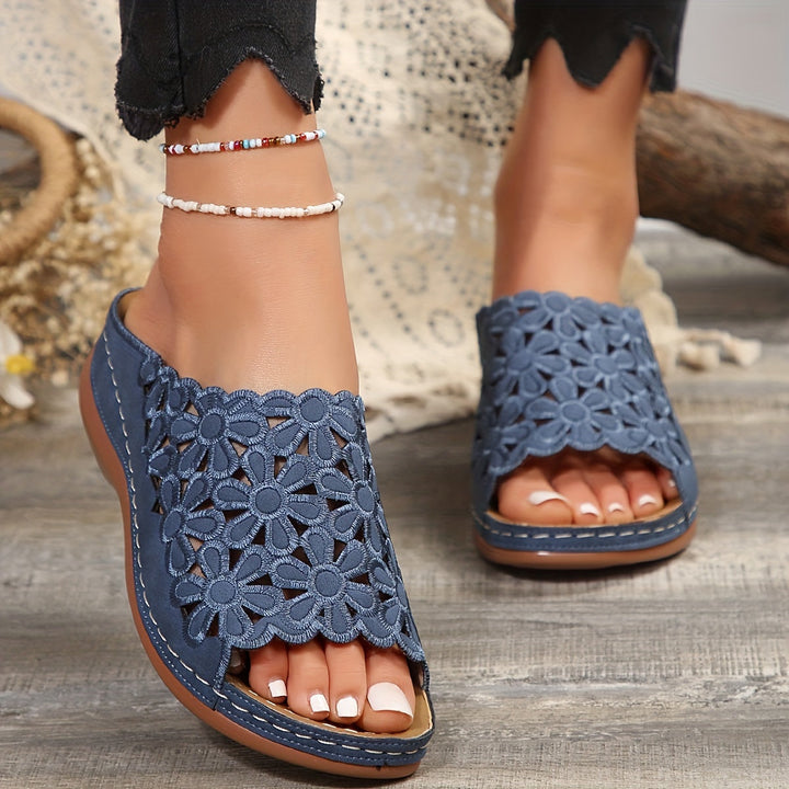 Mira – Laser Cut Fish Mouth Slippers